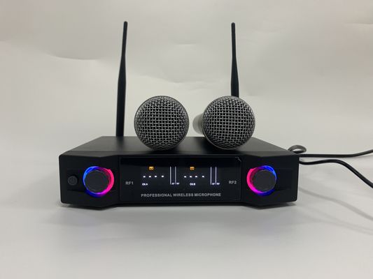 professionista senza fili del sistema del microfono di frequenza ultraelevata di 70 unità con l'altoparlante di Bluetooth